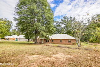 2723 Davis Rd, Byram, MS 39170