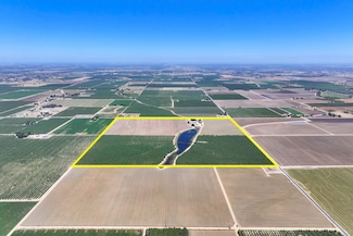 15181 Idaho Ave, Hanford, CA 93230
