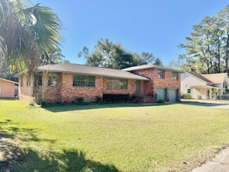 3107 Lincoln St, Savannah, GA 31404