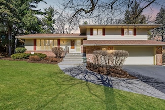 1800 Canyon Ln, New Brighton, MN 55112