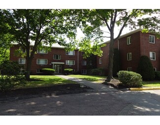 1 Albert Dr Unit 10, Woburn, MA 01801