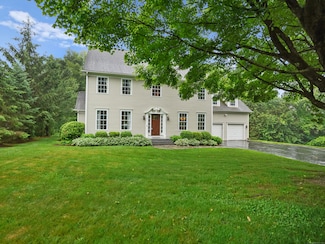 2 Arden Ln, Shelton, CT 06484