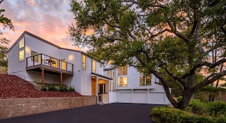 13601 Paseo Del Roble Dr, Los Altos Hills, CA 94022