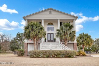 42 Harbour Village Terrace, Hampstead, NC 28443