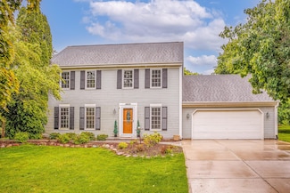 6633 W Beacon Hill Place, Franklin, WI 53132