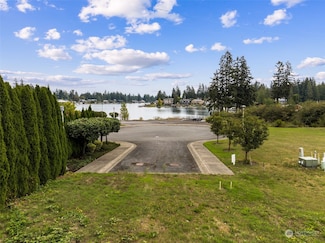 1828 176th Ave E, Lake Tapps, WA 98391