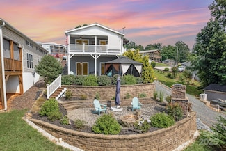 132 Eagle Dr, New London, NC 28127