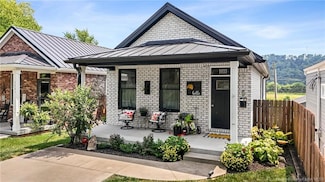 1033 W Main St, Madison, IN 47250