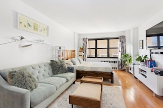 240 E 76th St Unit 3-W, New York, NY 10021