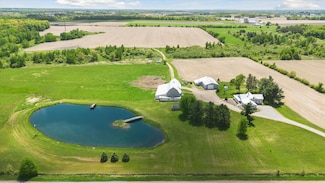 W7211 Pine Rd, Thorp, WI 54771