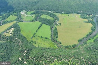 109 Ac On Cacapon River, Yellow Spring, WV 26865