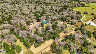 1760 County Road 215, Weimar, TX 78962