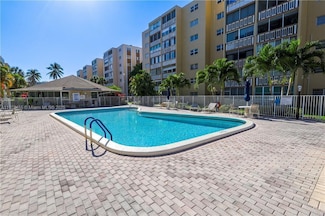 233 NE 14th Ave Unit 402, Hallandale Beach, FL 33009