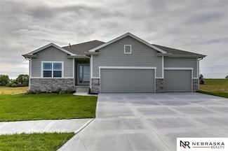 12202 S 113th St, Papillion, NE 68046