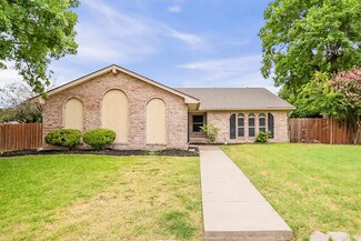 3313 Kirby Creek Dr, Grand Prairie, TX 75052