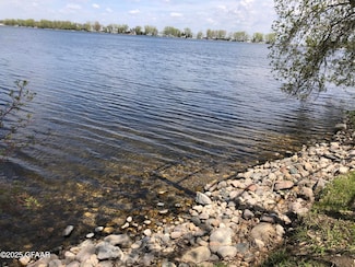 4024 W Sandy Beach Rd, Hatton, ND 58240