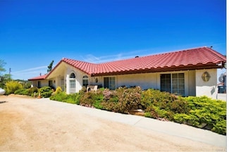 3010 Silver Ridge Dr, Pinon Hills, CA 92372