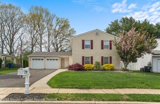 6 Silversmith Ct, Howell, NJ 07731