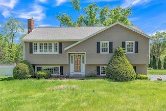 102 Prospect St, Ashland, MA 01721