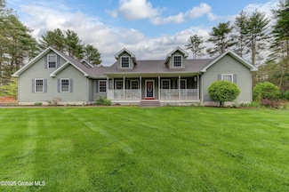67 Homer Dr, Lake Luzerne, NY 12846