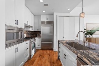 610 E Market St Unit 3110, San Antonio, TX 78205