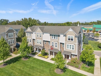 453 Wright St, Wixom, MI 48393