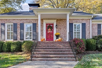 7526 Whistlestop Rd, Charlotte, NC 28210