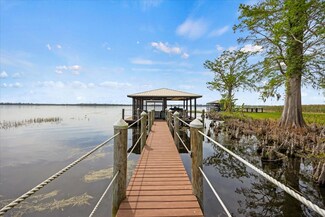 17648 Live Oak Dr, Deer Island, FL 32778