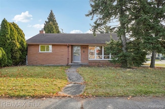 22400 Kelly Rd, Eastpointe, MI 48021