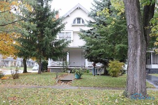 2492 Scottwood Ave, Toledo, OH 43620