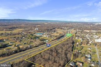 370, 382 Kerns St, Inwood, WV 25428