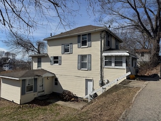 57 Pecksuot Rd, North Weymouth, MA 02191