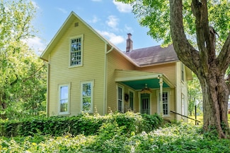 1490 Stratford Rd, Delaware, OH 43015