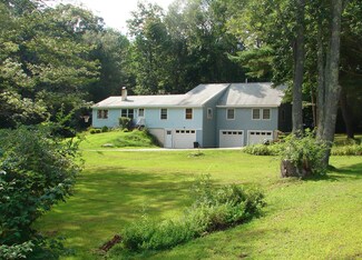 1 Fernald Rd, Kittery, ME 03904