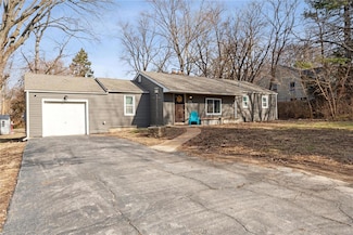 8381 Latty Ave, Hazelwood, MO 63042