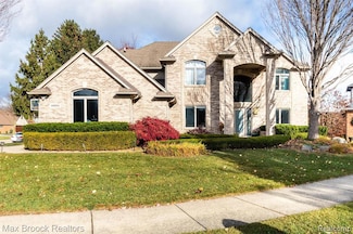 14951 Parkview Ct, Sterling Heights, MI 48313