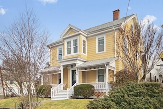 4 Martin St Unit 2, West Roxbury, MA 02132