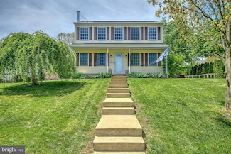 553 Penn St, Pennsburg, PA 18073