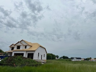 N58W25990 Autumn Ct, Lisbon, WI 53089
