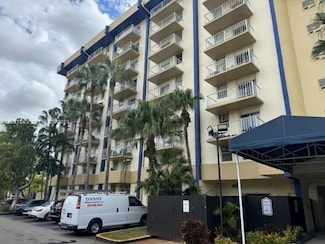 4550 NW 9th St Unit 416E, Miami, FL 33126