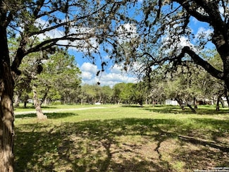 101 Patterson Dr, Leakey, TX 78873