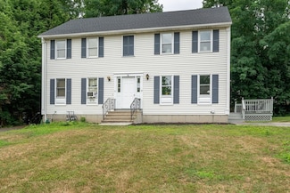 9 Greenhill Farm Rd, Haverhill, MA 01832