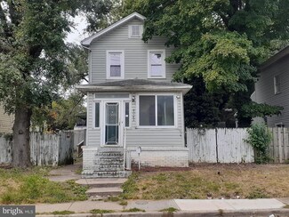 4042 6th St, Brooklyn, MD 21225
