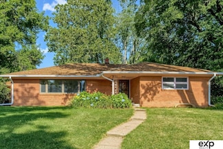 2009 S 88th St, Omaha, NE 68124