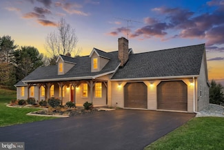 5077 Snyder Mill Rd, Spring Grove, PA 17362