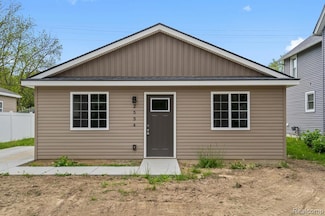 2534 Premont Ave, Waterford, MI 48328