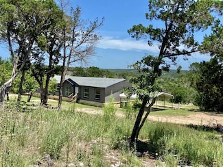 190 Adkins Rd, Kerrville, TX 78028