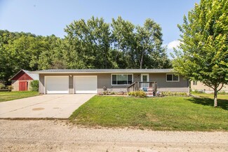 510 Walton St, Millville, MN 55957