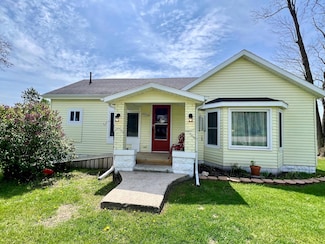 4556 Hanson Ave, Lewiston, MI 49756