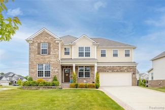 2391 Findley Cir, Lake Orion, MI 48360